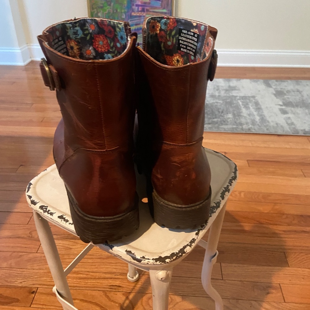 Alegria Womens Shera Mid Calf Leather Boot - Chestnut   worn once - Picture 6 of 6